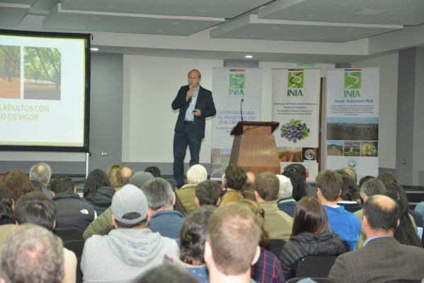 Seminario frutícola organizado por INIA Carillanca destaca el potencial frutícola del sur de Chile