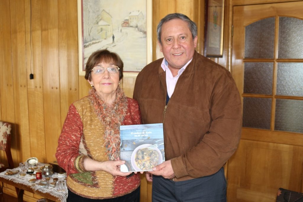 Agricultura destaca publicación gastronómica que muestra distintas preparaciones del cordero patagón