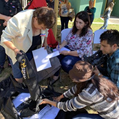 Agricultores de mercados campesinos de Coronel reciben insumos